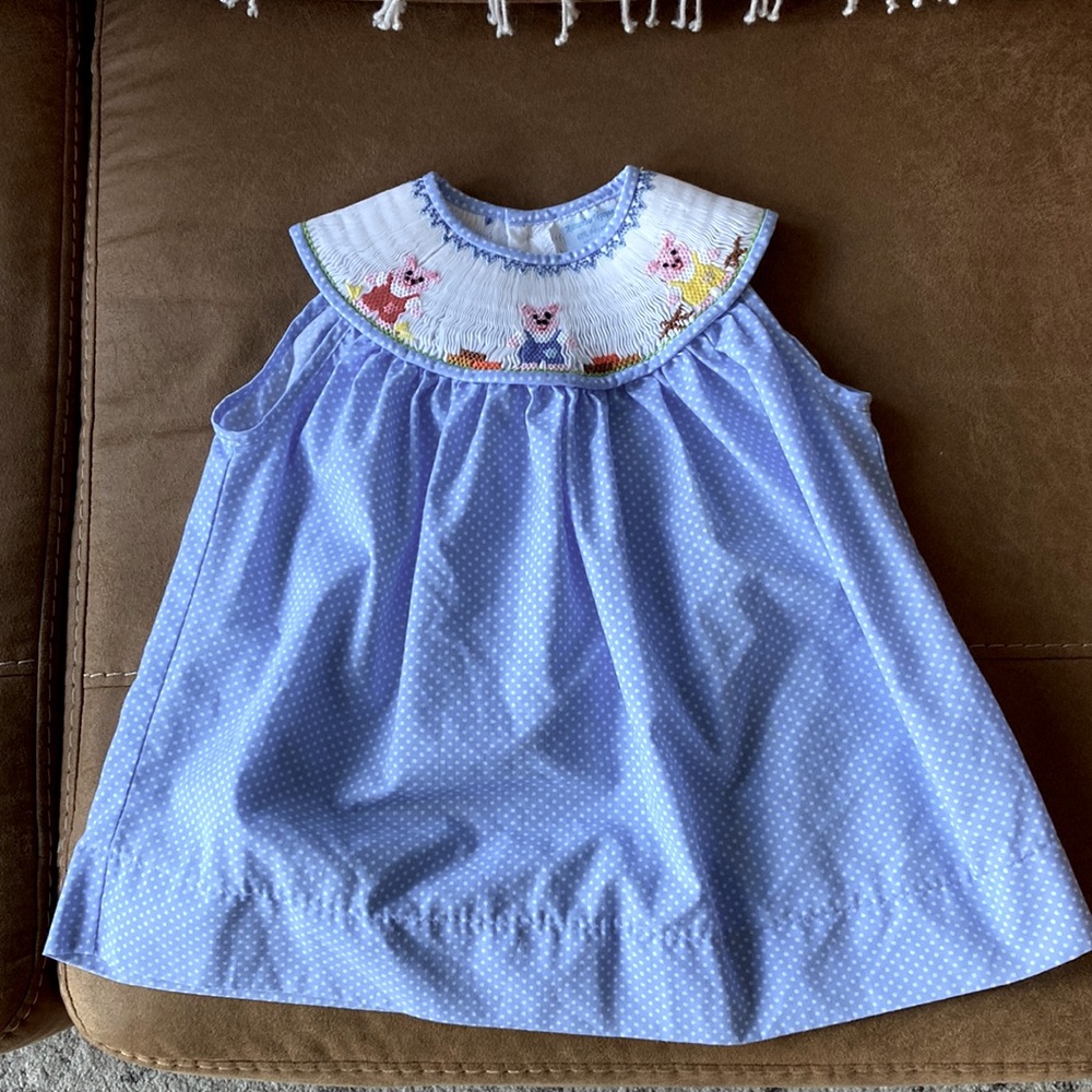 Three little pigs embroidered collar dress